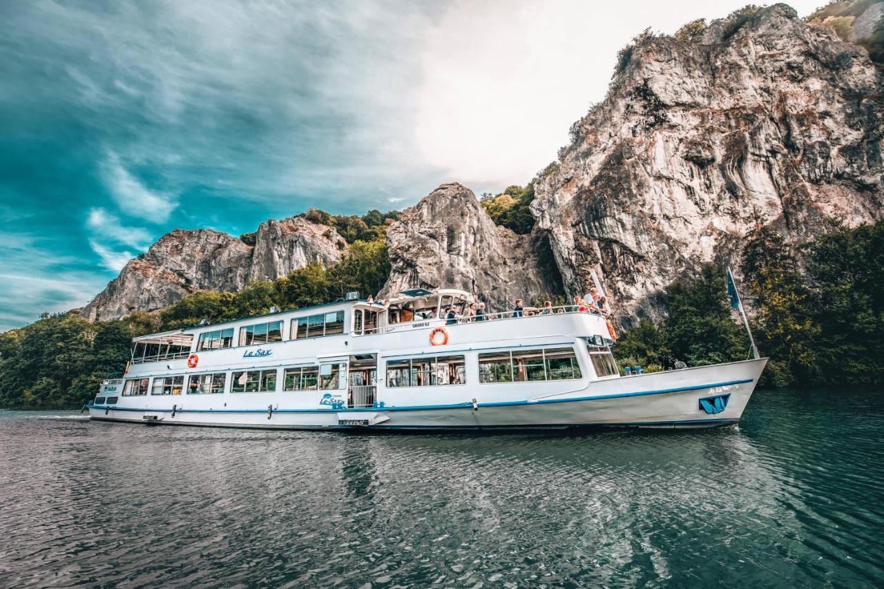 Gite De La Tour - Dinant Evasion Экстерьер фото