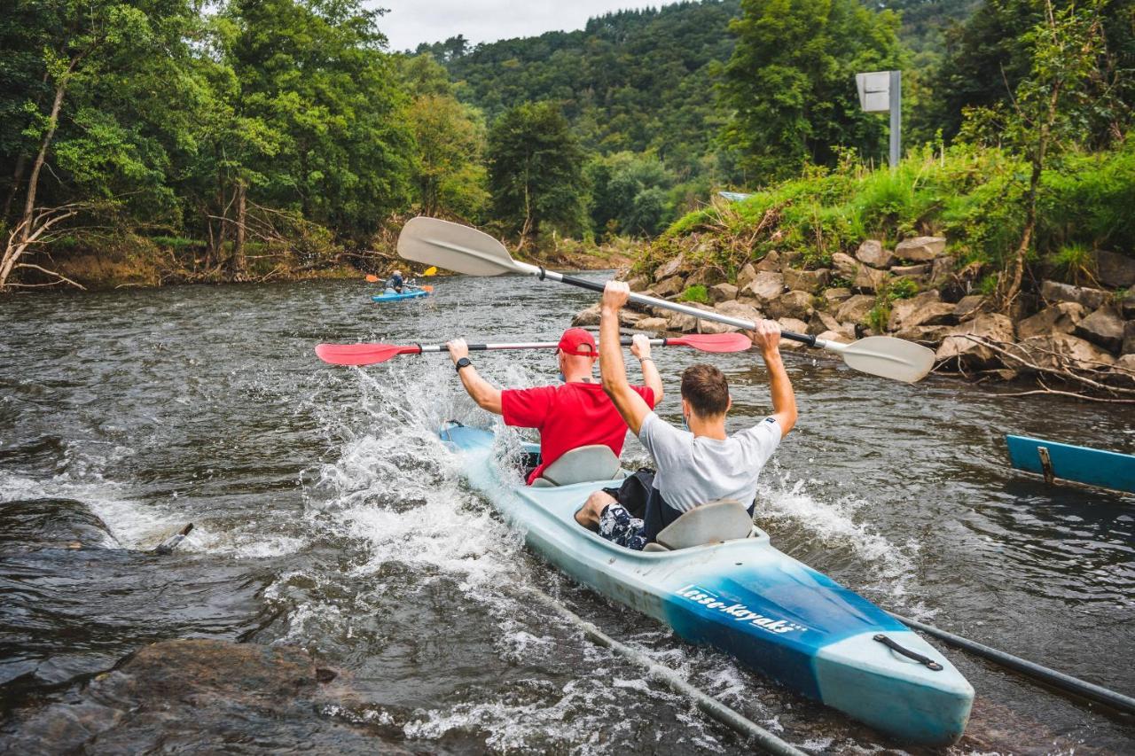 Gite De La Tour - Dinant Evasion Экстерьер фото